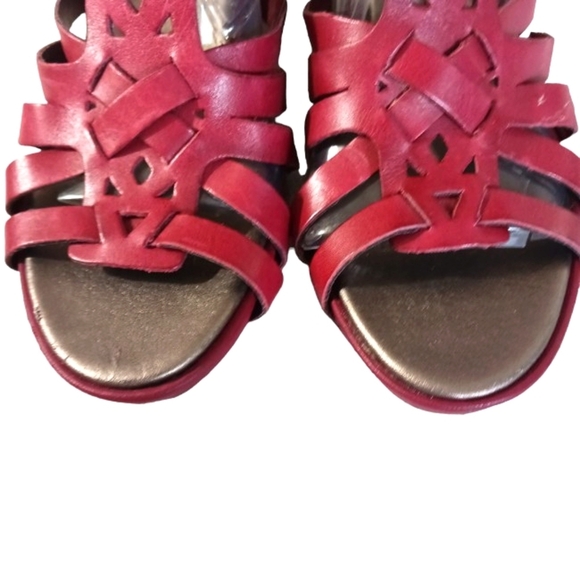 Clarks Bendables Red Gladiator Sandals Wedge Heel Strappy Sandal - Picture 3 of 12